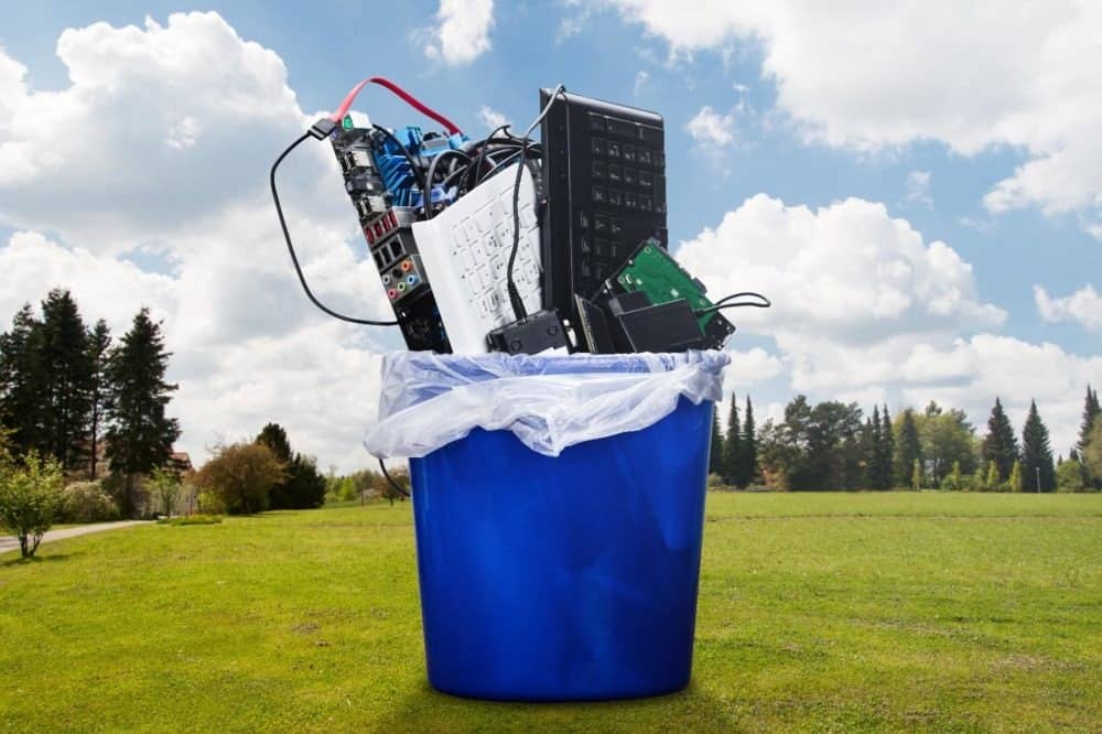 environmental aspects of recycling electronic devices